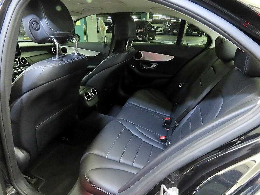 벤츠 C 클래스 C클래스 W205 C200 아방가르드 이미지 7