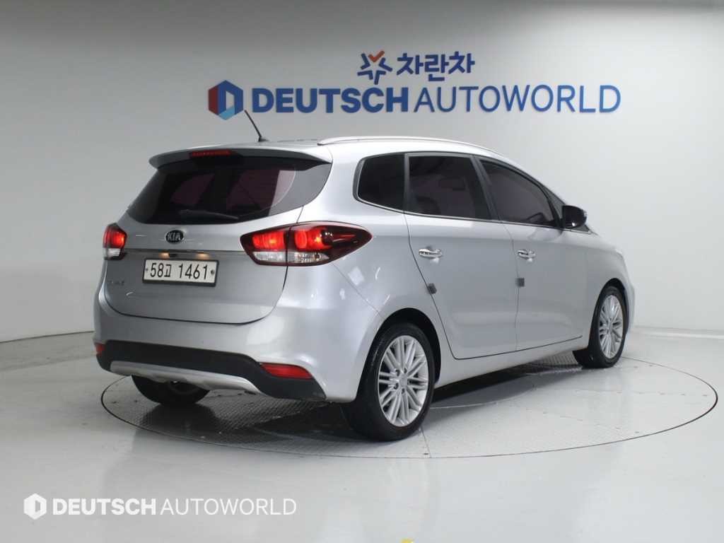 기아 카렌스 더뉴 카렌스 1.7 VGT 프레스트지 이미지 2