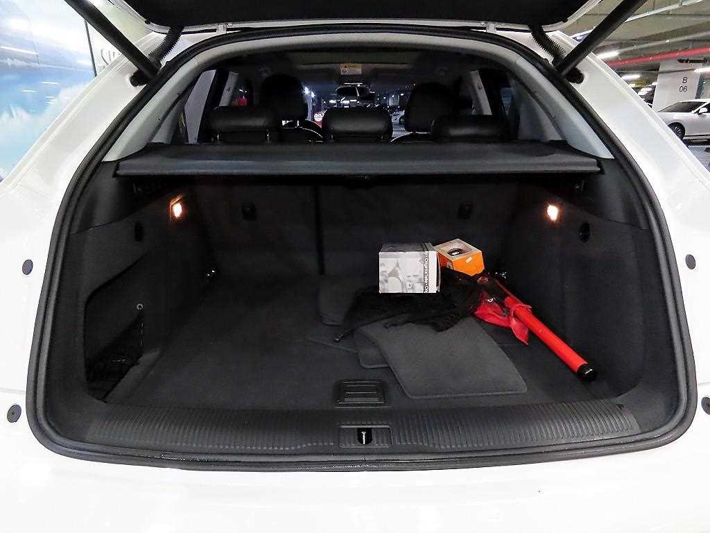 아우디 Q3 35 TDI 콰트로 다이나믹 이미지 17