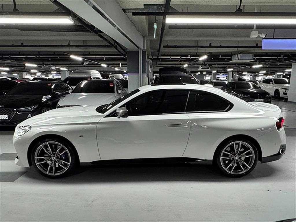 BMW 2시리즈 2시리즈 (G42) M240i xDrive 쿠페 이미지 2