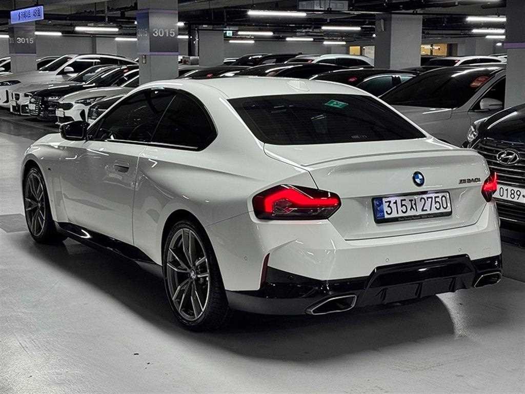BMW 2시리즈 2시리즈 (G42) M240i xDrive 쿠페 이미지 3