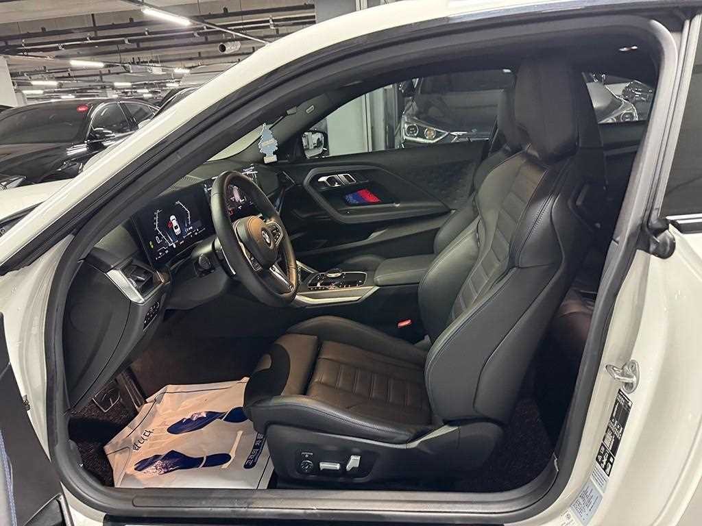 BMW 2시리즈 2시리즈 (G42) M240i xDrive 쿠페 이미지 5