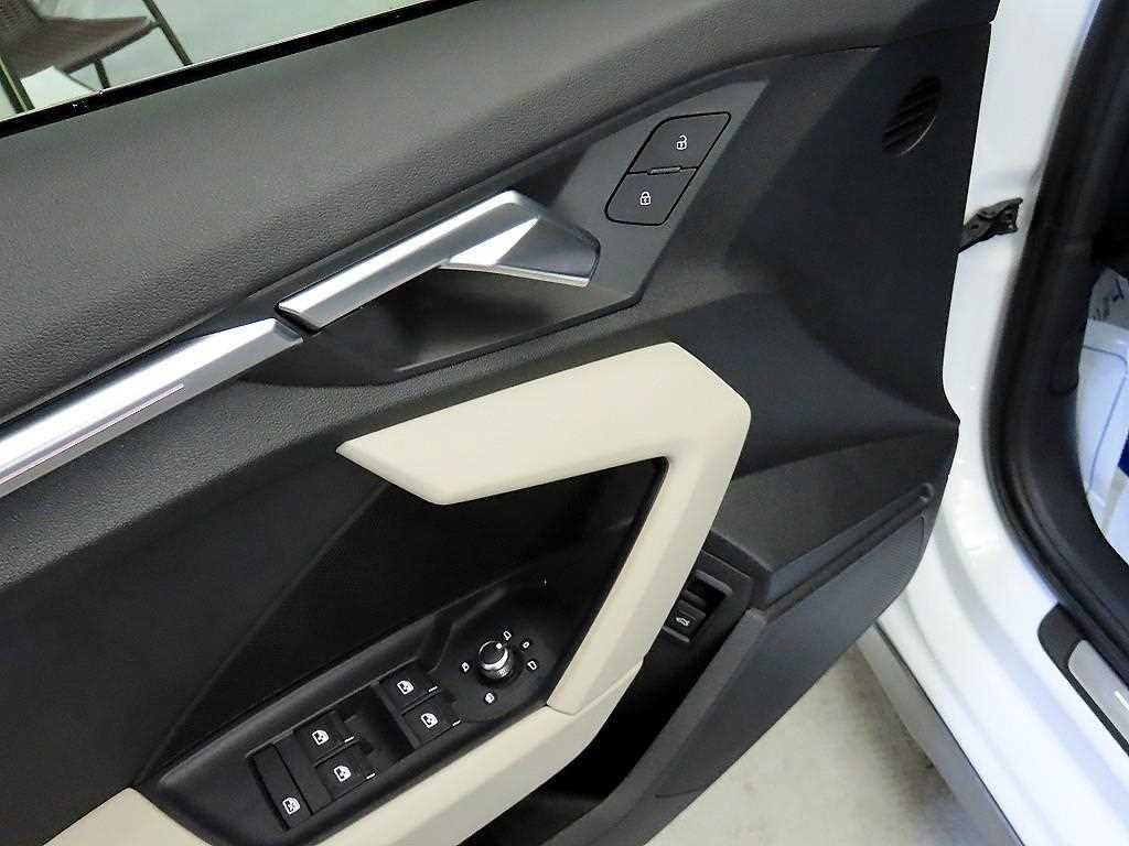 아우디 A3 A3(8Y) 40 TFSI 프리미엄 이미지 13