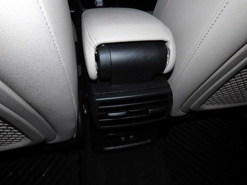 아우디 A3 A3(8Y) 40 TFSI 프리미엄 이미지 17