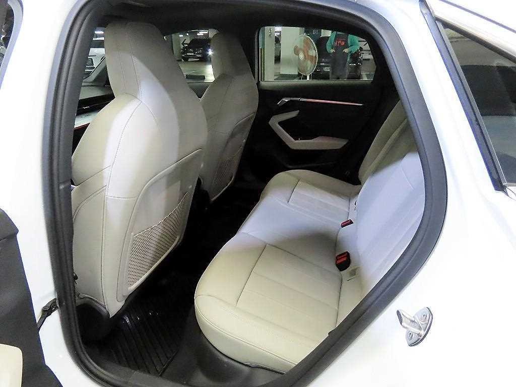 아우디 A3 A3(8Y) 40 TFSI 프리미엄 이미지 7