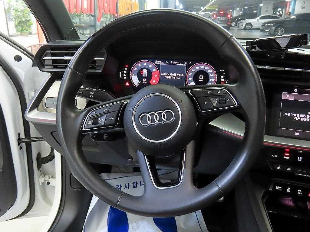 아우디 A3 A3(8Y) 40 TFSI 프리미엄 이미지 8