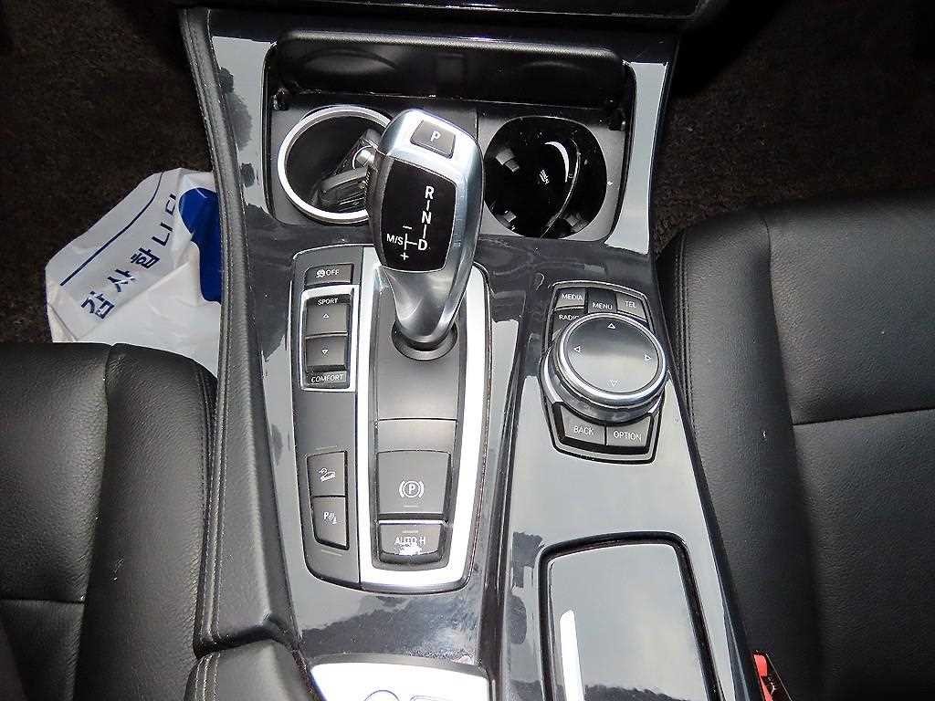 BMW 5시리즈 5시리즈 (F10) 520d xDrive 이미지 11