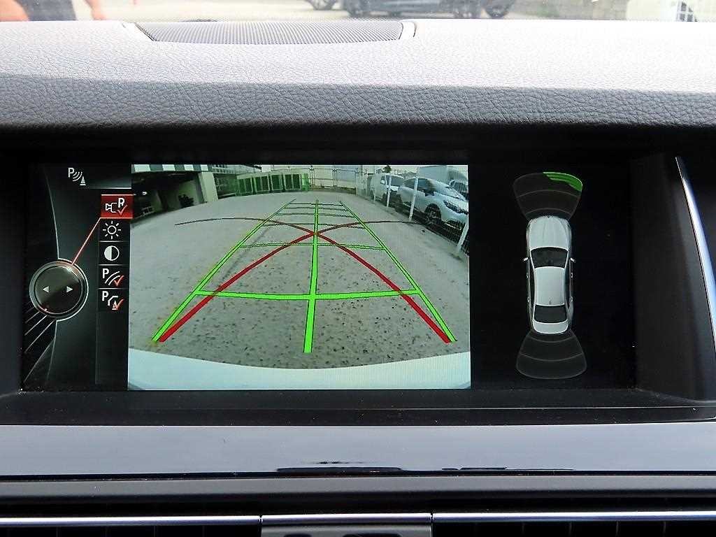 BMW 5시리즈 5시리즈 (F10) 520d xDrive 이미지 15
