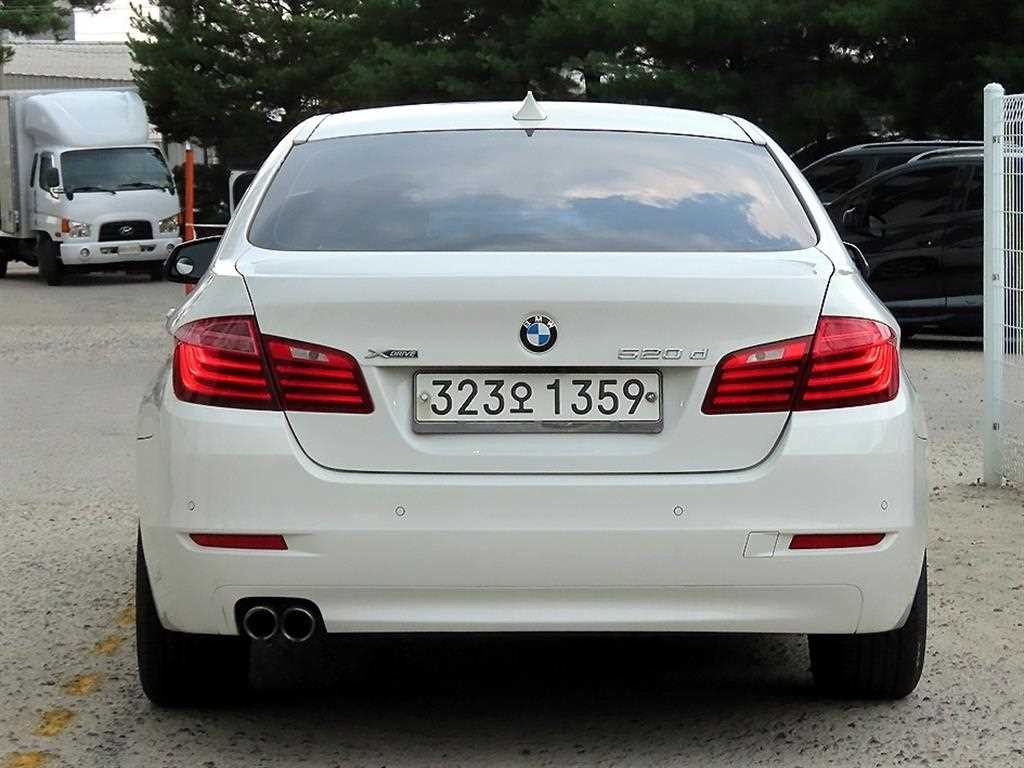 BMW 5시리즈 5시리즈 (F10) 520d xDrive 이미지 4