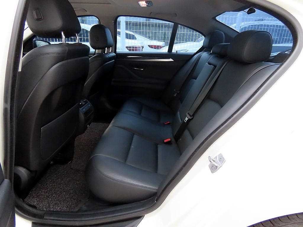 BMW 5시리즈 5시리즈 (F10) 520d xDrive 이미지 6