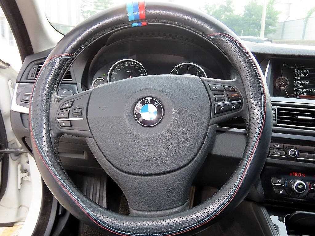 BMW 5시리즈 5시리즈 (F10) 520d xDrive 이미지 8
