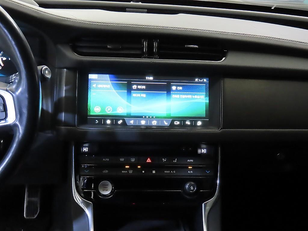 재규어 XF XF(X260) 3.0 S AWD 이미지 11