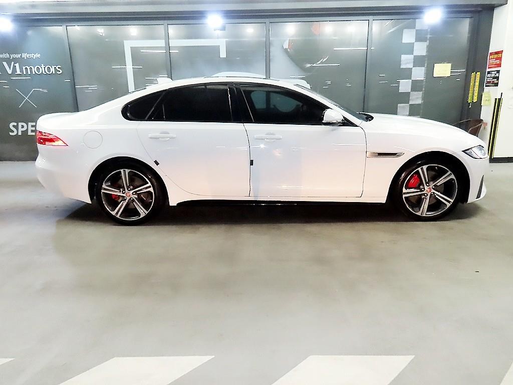 재규어 XF XF(X260) 3.0 S AWD 이미지 3