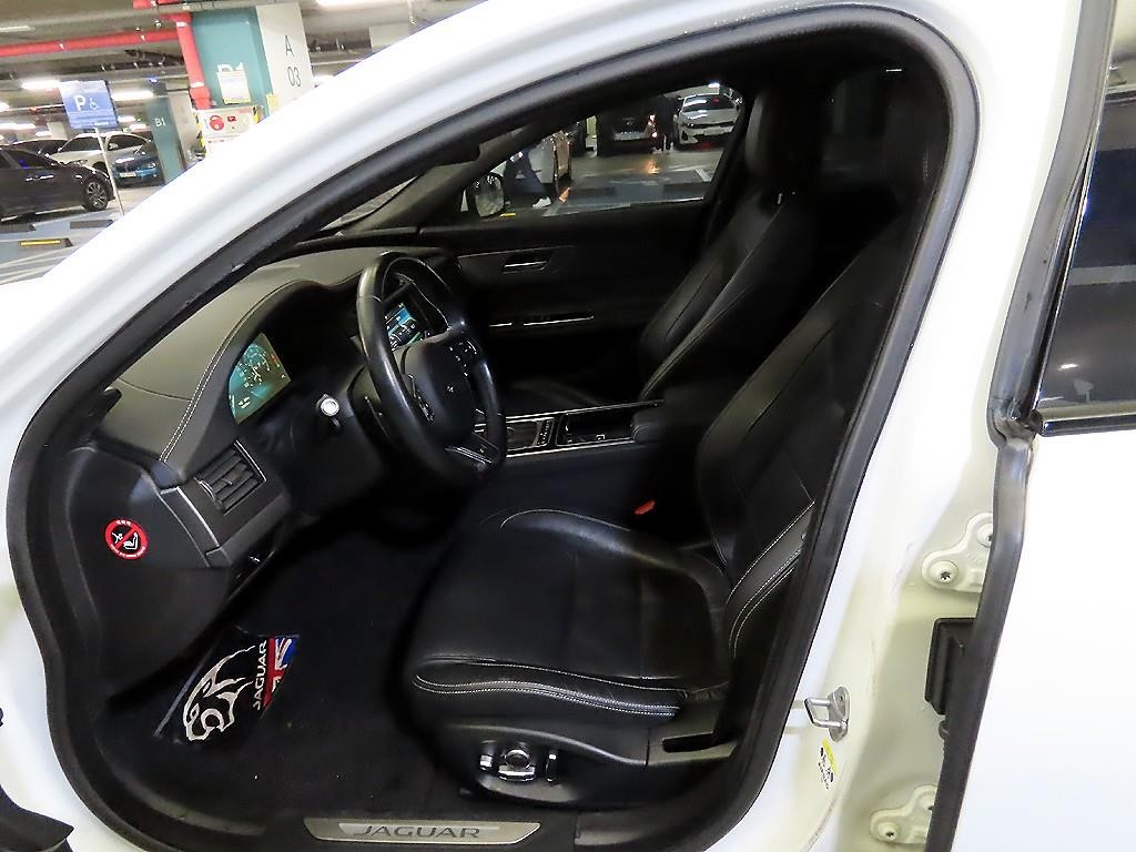 재규어 XF XF(X260) 3.0 S AWD 이미지 6