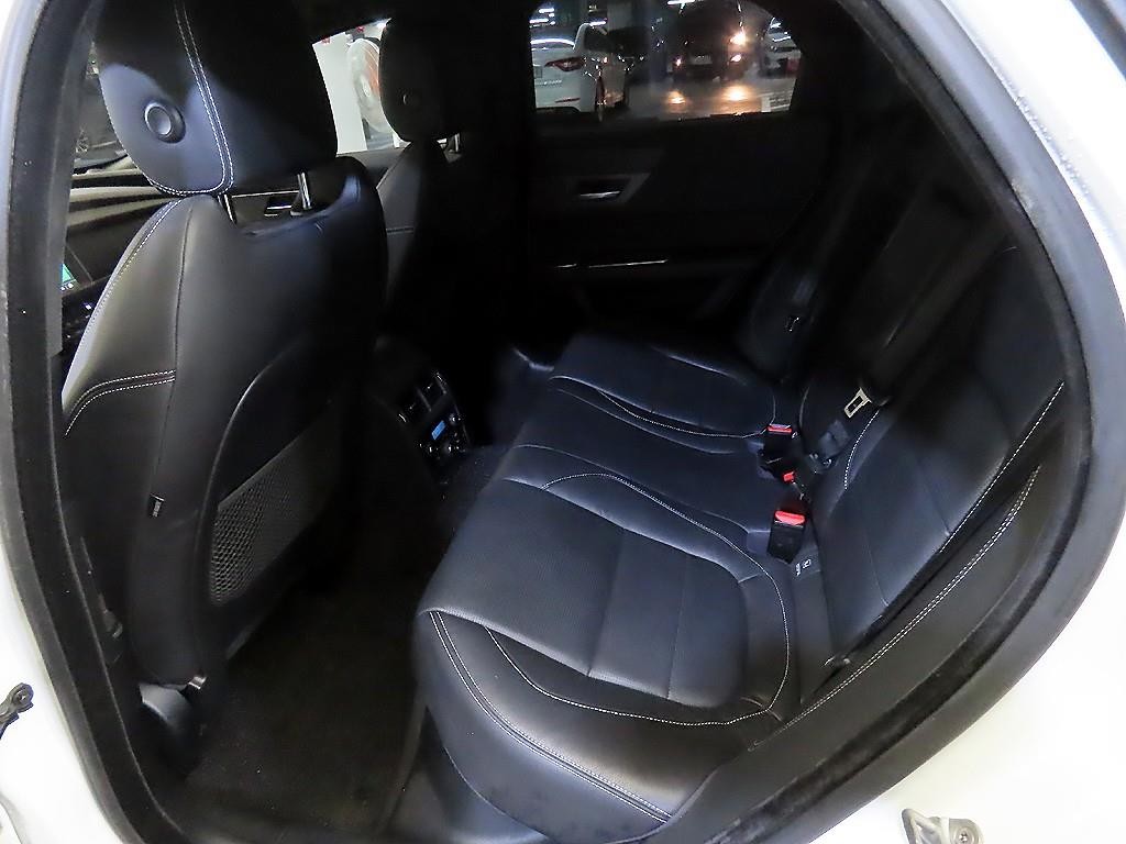 재규어 XF XF(X260) 3.0 S AWD 이미지 7