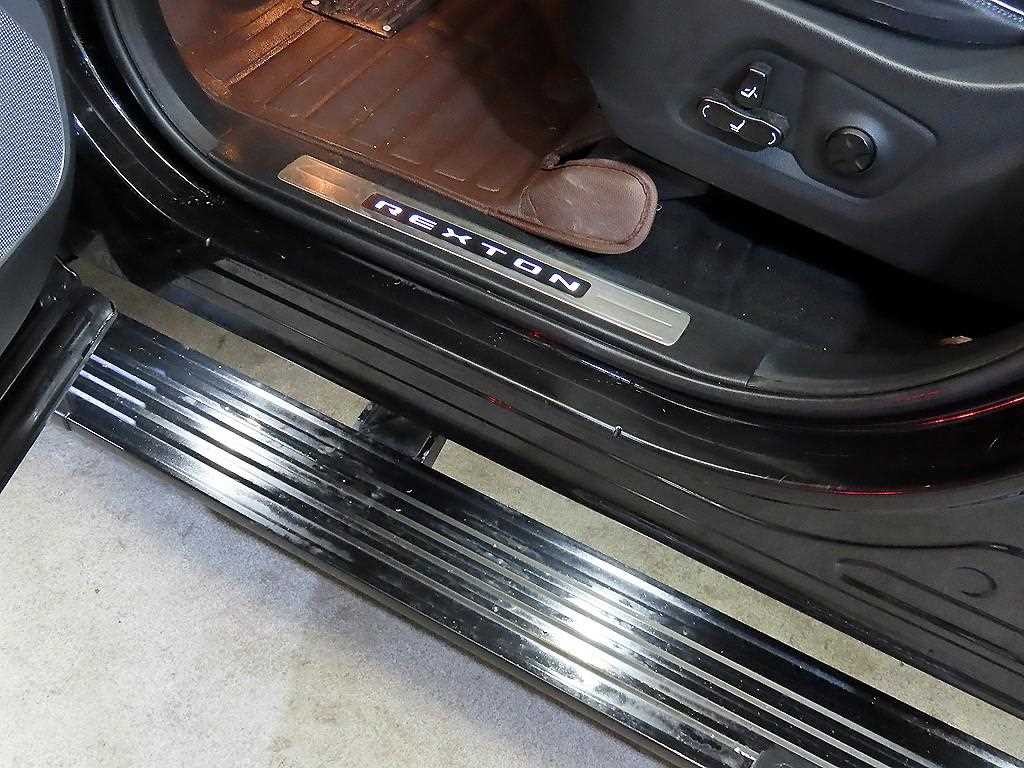KG모빌리티(쌍용) 렉스턴 올 뉴 렉스턴 (Y450) 디젤 2.2 4WD 더 블랙 이미지 14