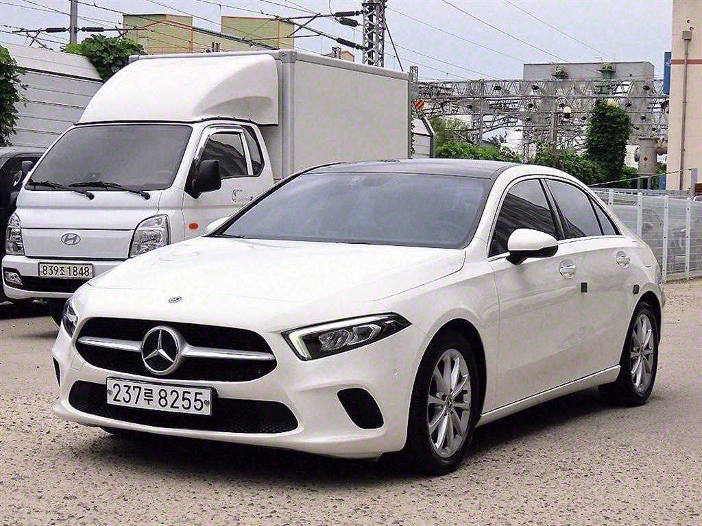 벤츠 A 클래스 A클래스 W177 A220 해치백 이미지 3