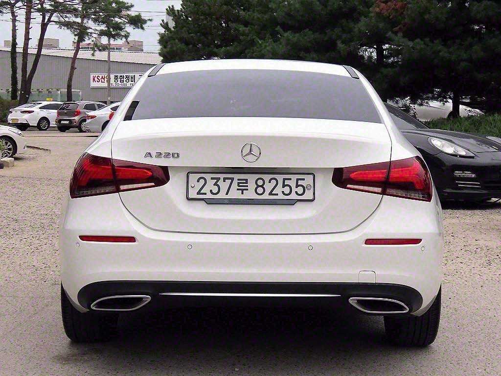 벤츠 A 클래스 A클래스 W177 A220 해치백 이미지 5