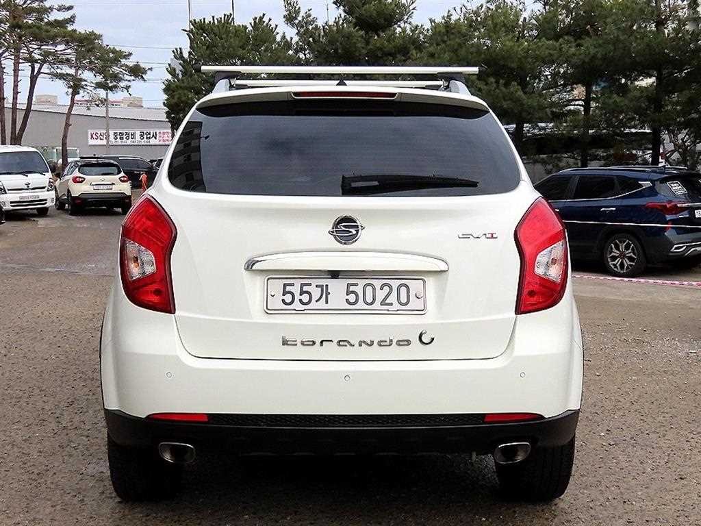 KG모빌리티(쌍용) 코란도 뉴코란도C 2WD 2.0 CVT 고급형 이미지 4