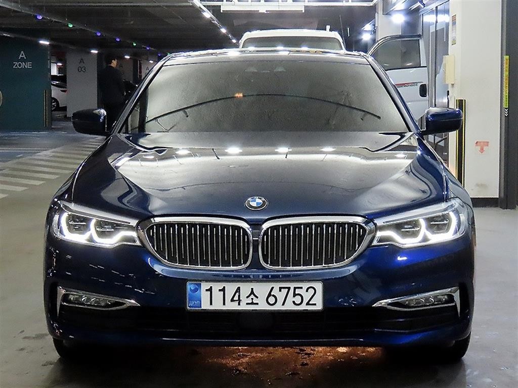 BMW 5시리즈 5시리즈 (G30) 520d xDrive 럭셔리 플러스 이미지 2