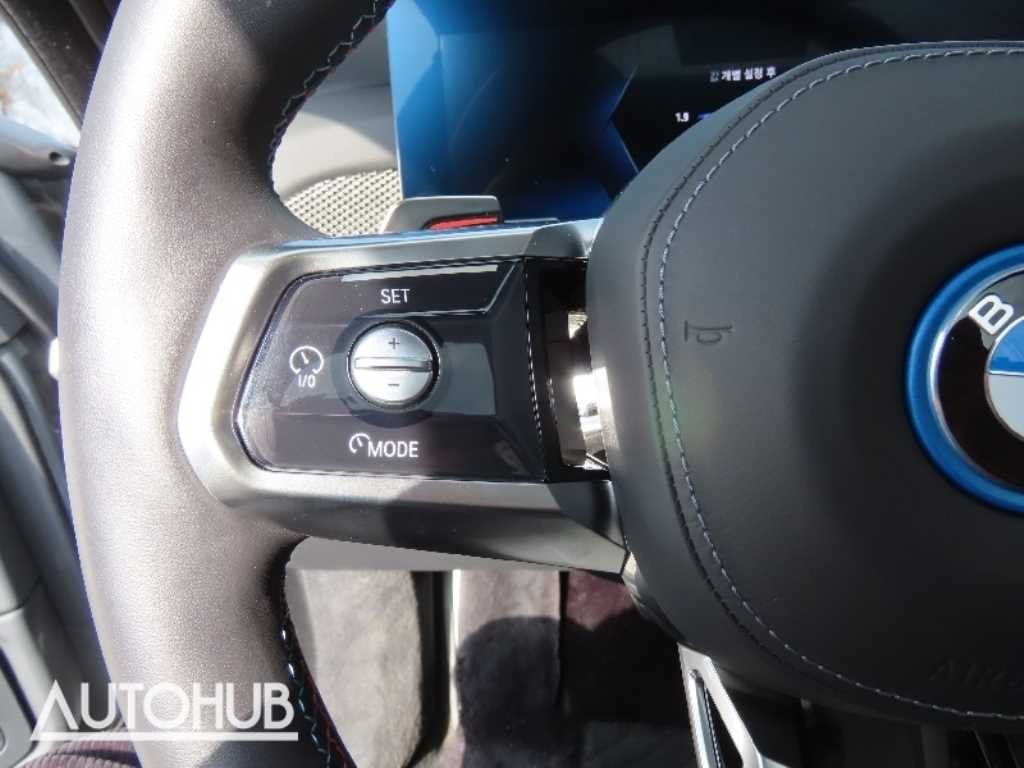 BMW i7 BMW i7 M70 xDrive 이미지 11