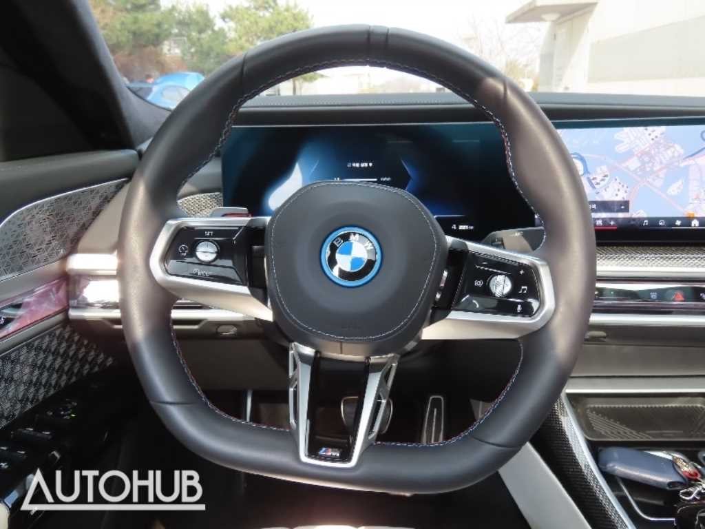 BMW i7 BMW i7 M70 xDrive 이미지 17