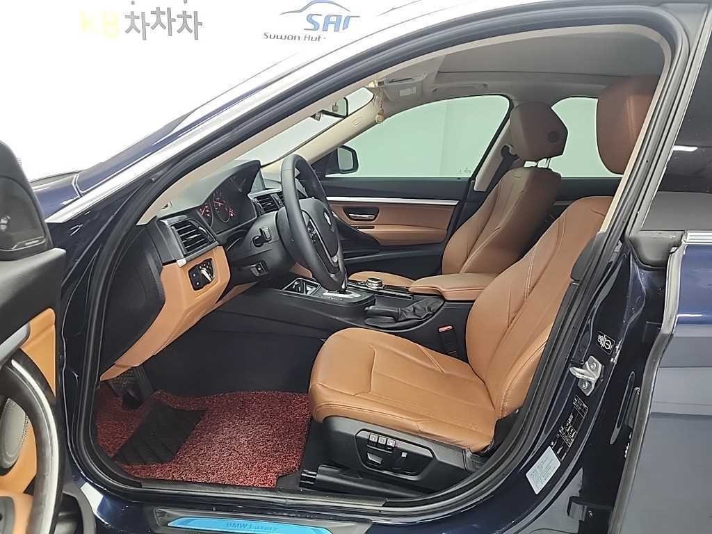 BMW 그란투리스모 3시리즈 GT (F34) GT 320D 럭셔리 이미지 11