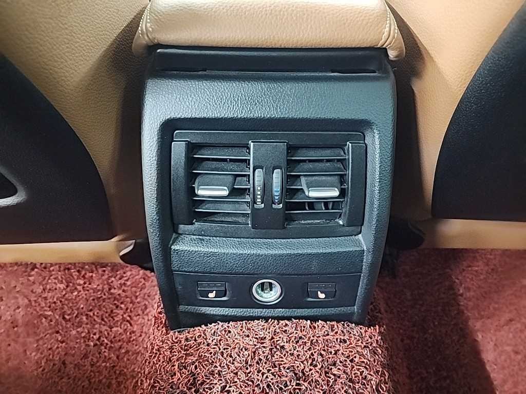 BMW 그란투리스모 3시리즈 GT (F34) GT 320D 럭셔리 이미지 13