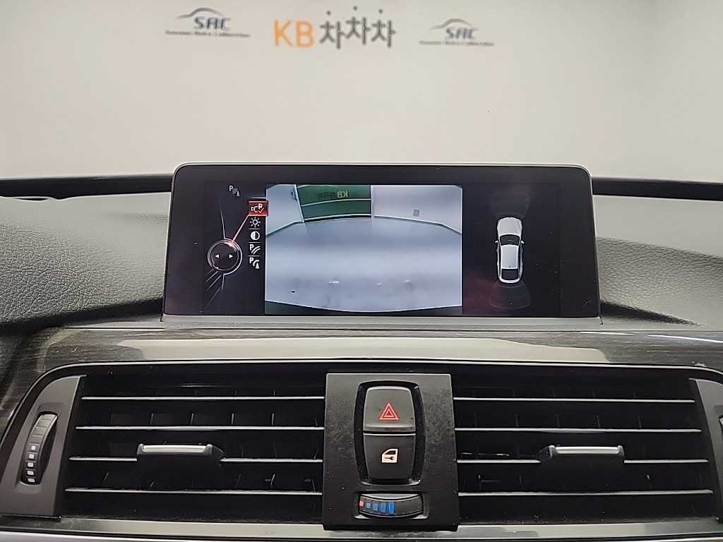BMW 그란투리스모 3시리즈 GT (F34) GT 320D 럭셔리 이미지 16