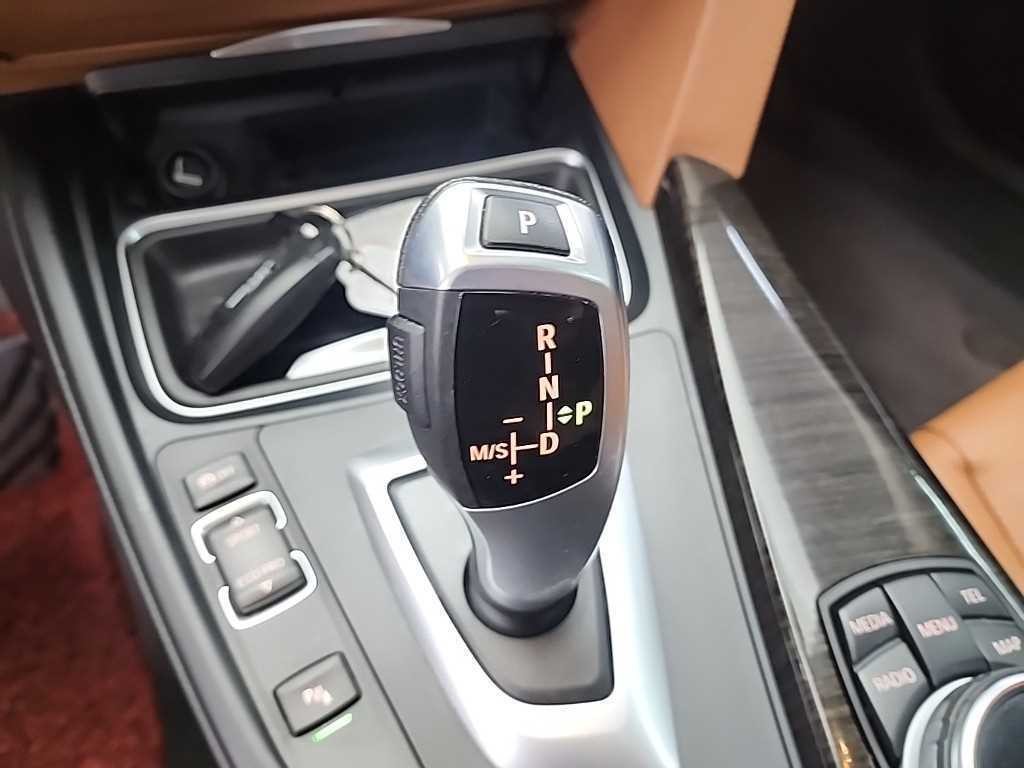 BMW 그란투리스모 3시리즈 GT (F34) GT 320D 럭셔리 이미지 8