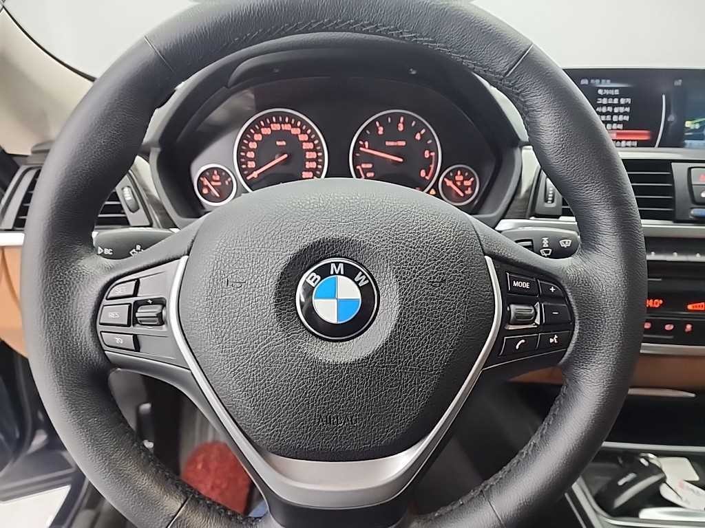 BMW 그란투리스모 3시리즈 GT (F34) GT 320D 럭셔리 이미지 9