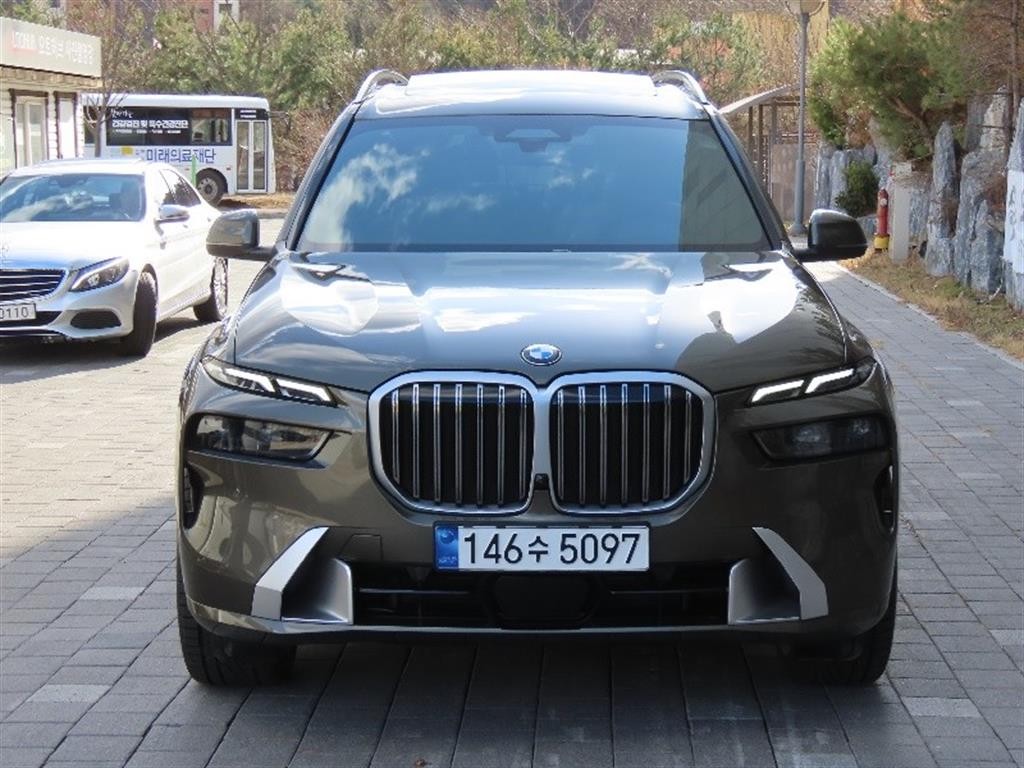 BMW X7 X7 (G07) xDrive 40i 디자인 퓨어 엑셀런스 6인승 이미지 1