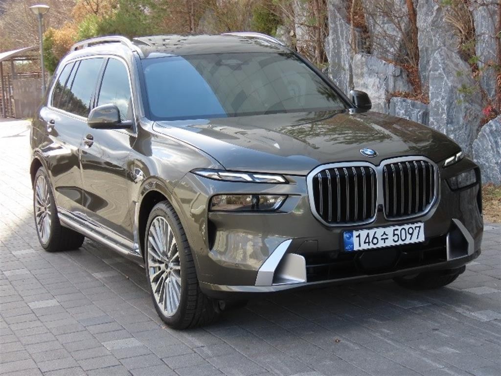 BMW X7 X7 (G07) xDrive 40i 디자인 퓨어 엑셀런스 6인승 이미지 2