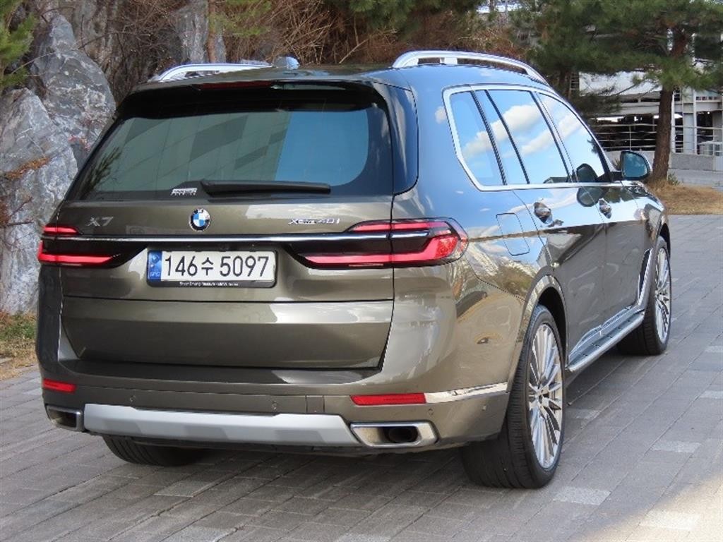 BMW X7 X7 (G07) xDrive 40i 디자인 퓨어 엑셀런스 6인승 이미지 3