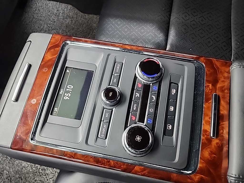 링컨 컨티넨탈 컨티넨탈 10세대 3.0 AWD 블랙라벨 이미지 15