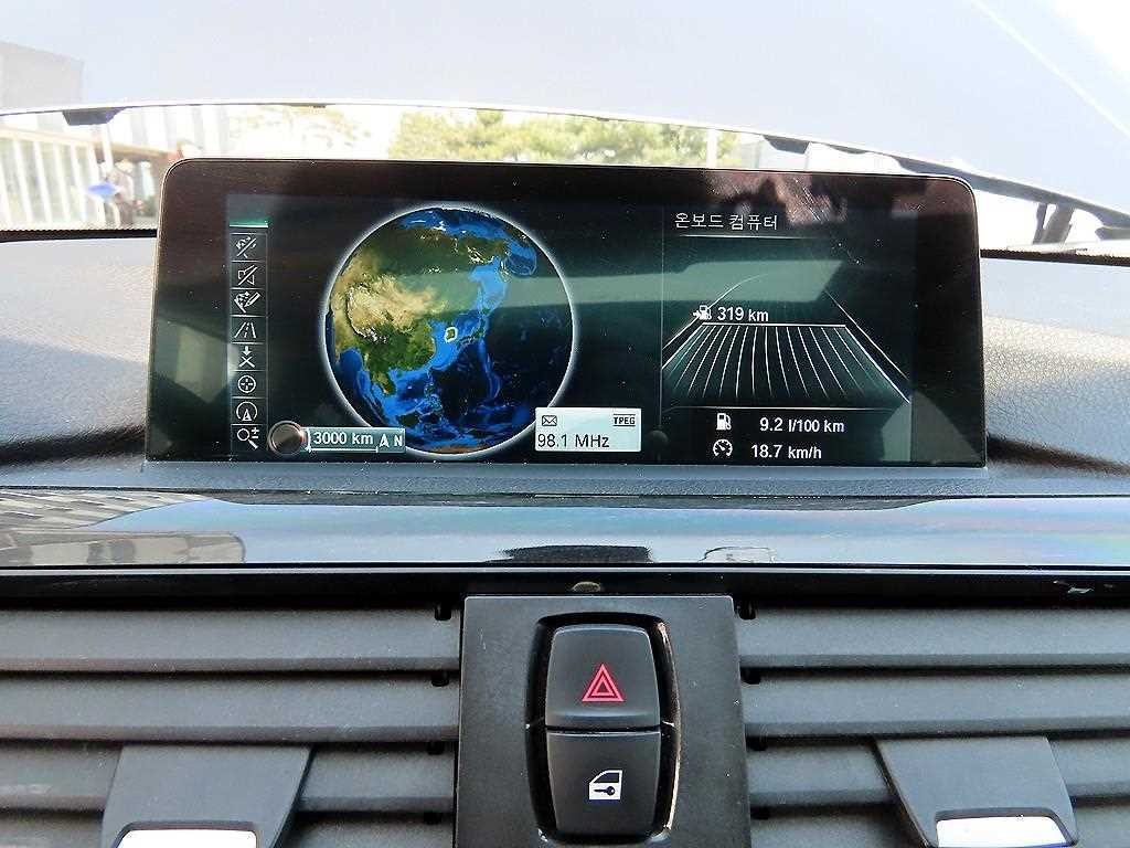 BMW 4시리즈 4시리즈 (F32) 420d 그란쿠페 럭셔리 이미지 13