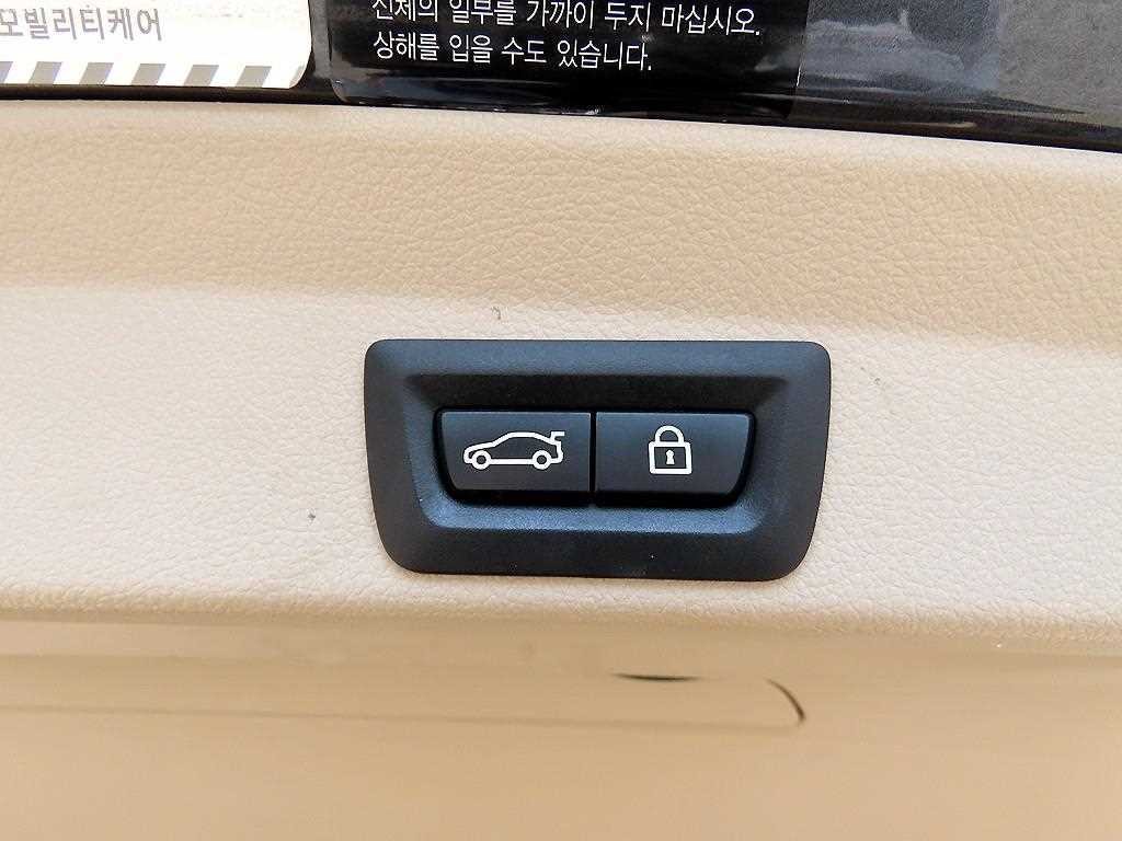 BMW 4시리즈 4시리즈 (F32) 420d 그란쿠페 럭셔리 이미지 15