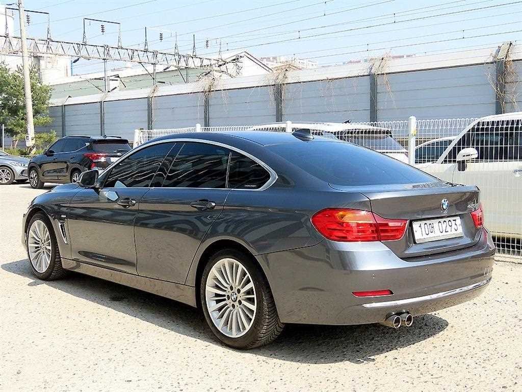 BMW 4시리즈 4시리즈 (F32) 420d 그란쿠페 럭셔리 이미지 3