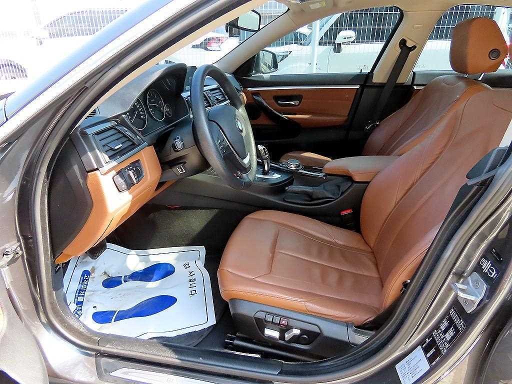 BMW 4시리즈 4시리즈 (F32) 420d 그란쿠페 럭셔리 이미지 5