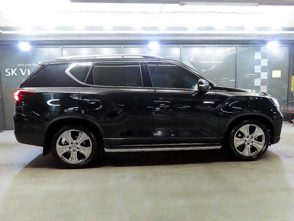 KG모빌리티(쌍용) 렉스턴 올 뉴 렉스턴 (Y450) 디젤 2.2 4WD 더 블랙 이미지 3