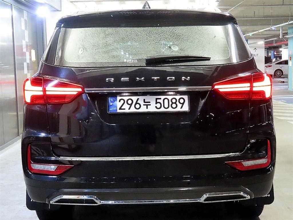 KG모빌리티(쌍용) 렉스턴 올 뉴 렉스턴 (Y450) 디젤 2.2 4WD 더 블랙 이미지 5