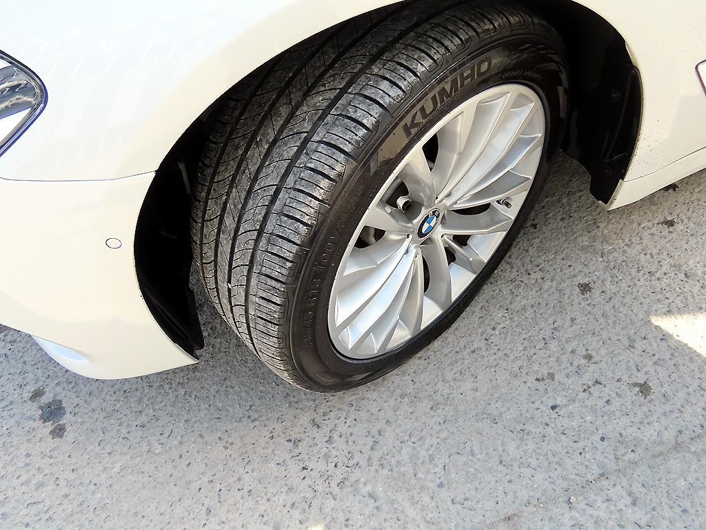 BMW 5시리즈 5시리즈 (G30) 520d xDrive 럭셔리 플러스 이미지 20