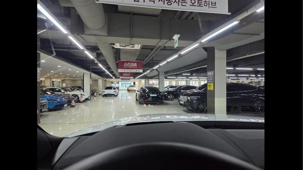 랜드로버 디스커버리 디스커버리5 P360 다이나믹 HSE 이미지 17