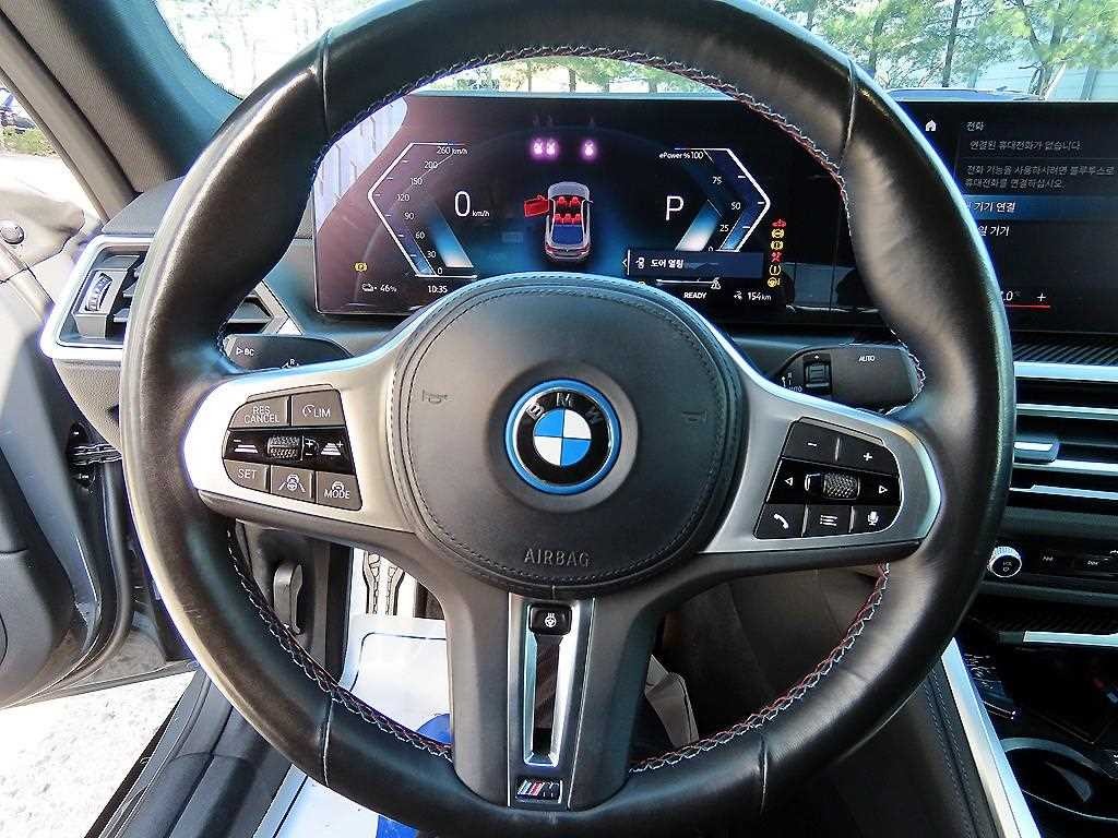 BMW i4 M50 프로 이미지 8