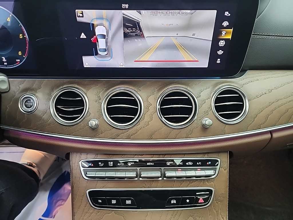 벤츠 E 클래스 E-클래스 W213 E220d 4MATIC 익스클루시브 이미지 10