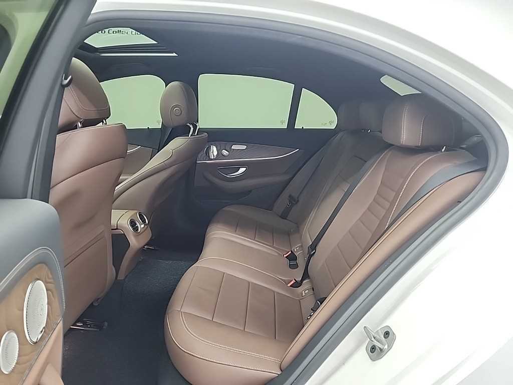벤츠 E 클래스 E-클래스 W213 E220d 4MATIC 익스클루시브 이미지 12