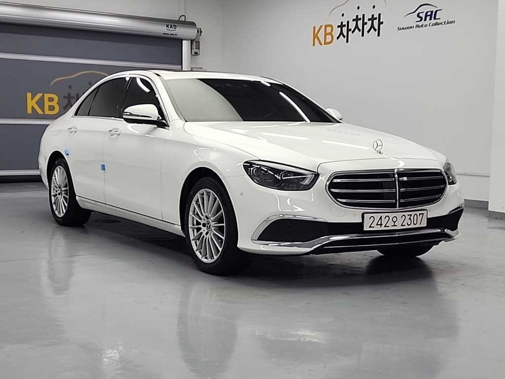 벤츠 E 클래스 E-클래스 W213 E220d 4MATIC 익스클루시브 이미지 4