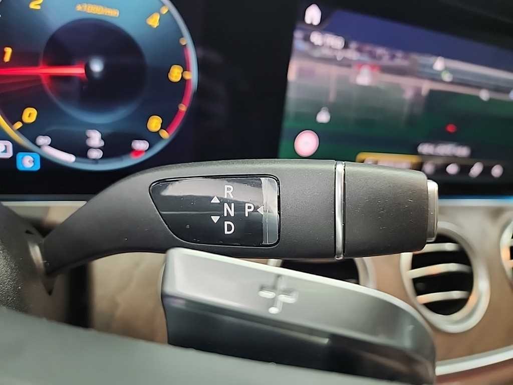 벤츠 E 클래스 E-클래스 W213 E220d 4MATIC 익스클루시브 이미지 8