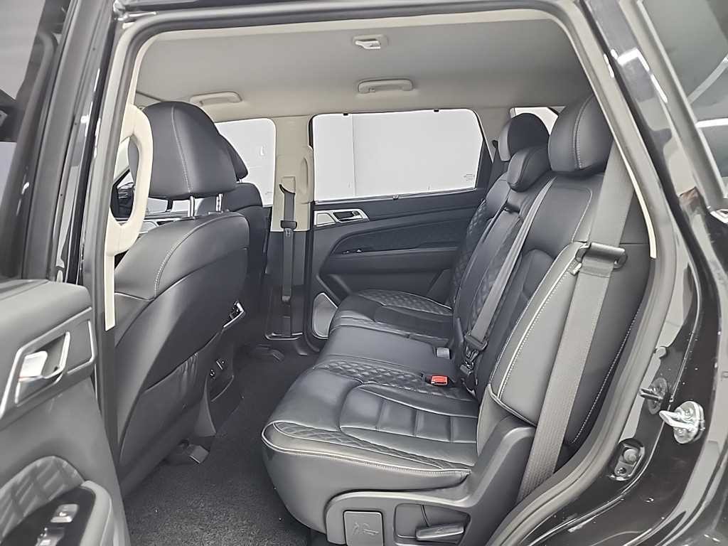KG모빌리티(쌍용) 렉스턴 올 뉴 렉스턴 (Y450) 디젤 2.2 4WD 프레스티지 이미지 12