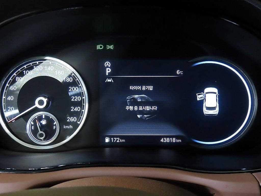 제네시스 GV70 2.5T 가솔린 2WD 기본형 이미지 9